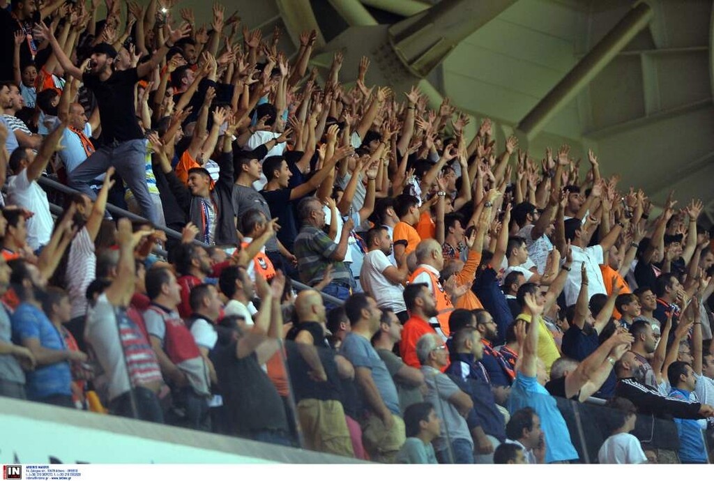 Μπασάκσεχιρ-Ολυμπιακός: Πανό-πρόκληση από τους Τούρκους! (photos)