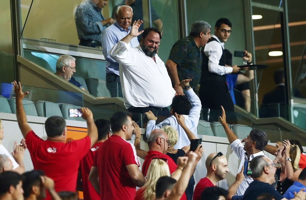 Μπασάκσεχιρ-Ολυμπιακός: Έτσι έζησε το ματς ο Μαρινάκης (photos)