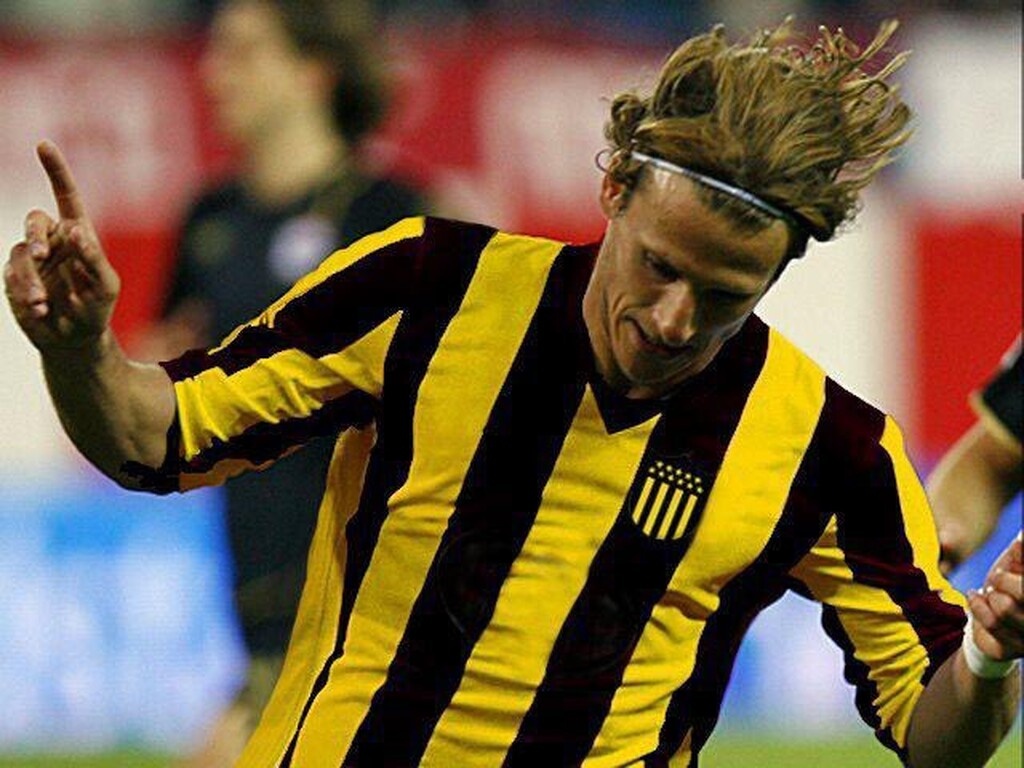 Τέλος το ποδόσφαιρο για τον Ντιέγκο Φορλάν! (photos+video)s