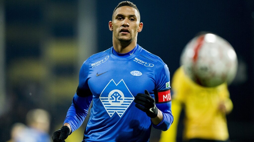 Ο ύψους 1.86 μ. στόπερ αρέσει στην ΑΕΚ, ενώ το συμβόλαιό του λήγει τον προσεχή Δεκέμβριο, κάτι που σημαίνει πως μπορεί να αποκτηθεί πιο εύκολα