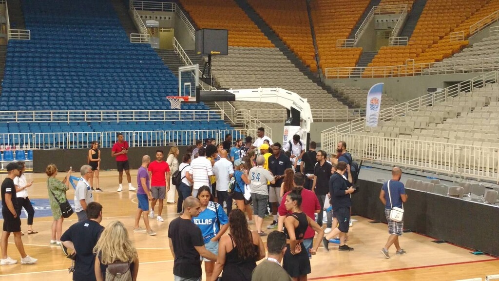 «Τρέλα» για Αντετοκούνμπο στο ΟΑΚΑ (videos+photos)