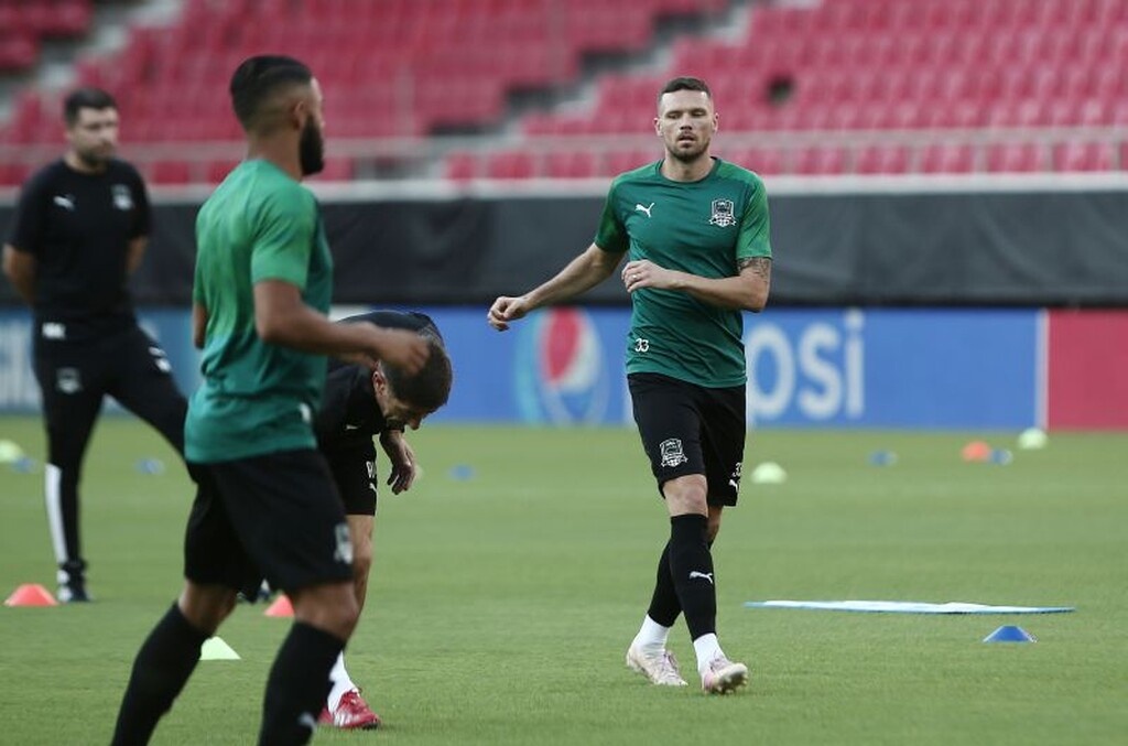 Ολυμπιακός – Κράσνονταρ: Ο Μπεργκ ξανά με πράσινα στο «Γ. Καραϊσκάκης» (photos)