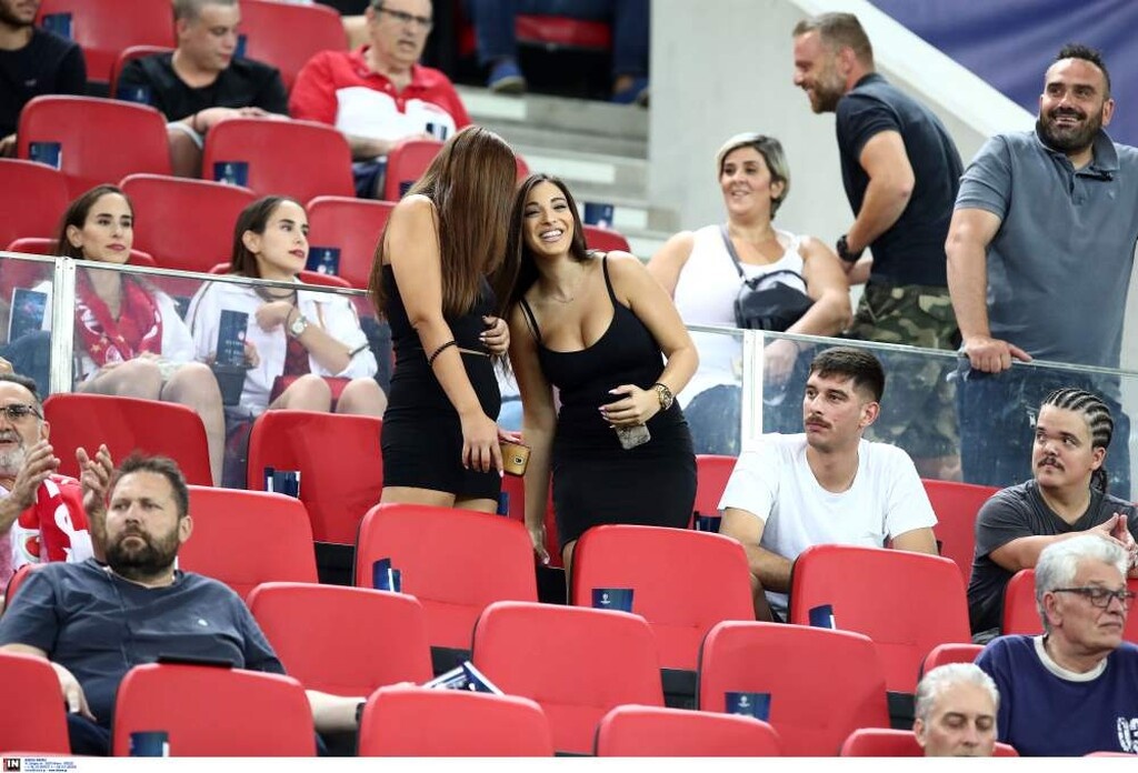 Ολυμπιακός-Κράσνονταρ: «Καυτές» παρουσίες στο «Γ. Καραϊσκάκης» (photos)