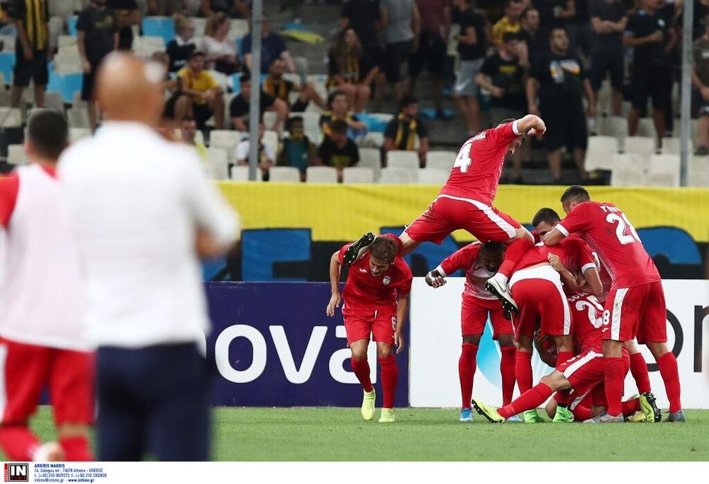 ΑΕΚ-Ξάνθη 1-2: Πρεμιέρα... ναυάγιο με γιούχα και ντου στο ΟΑΚΑ! (photos)