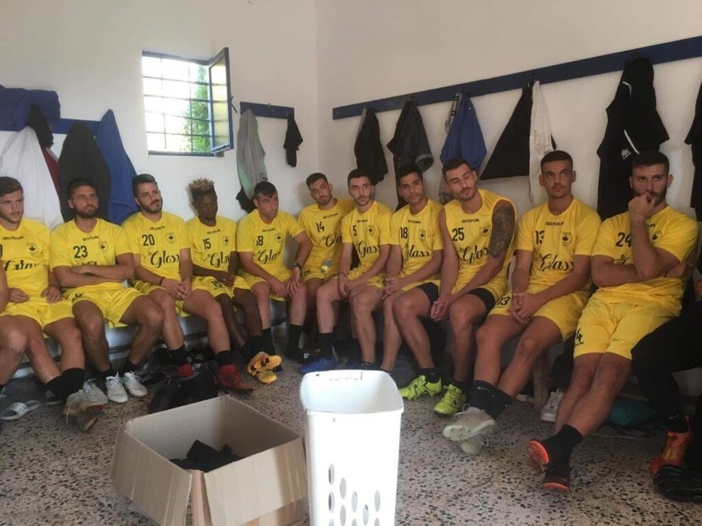 Νέο προπονητή έχει από σήμερα ο Θεσπρωτός και μάλιστα ήδη βρέθηκε στον Παραπόταμο και μίλησε στην ομάδα ο πασίγνωστος τεχνικός.