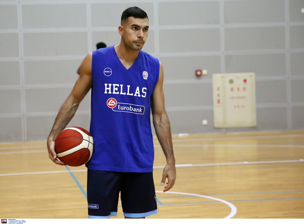 Eθνική Ανδρών: Προπονήθηκε με την ομάδα ο Σλούκας (photos)