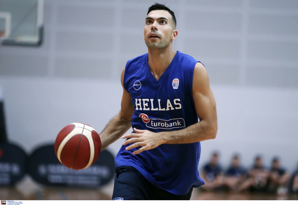 Eθνική Ανδρών: Προπονήθηκε με την ομάδα ο Σλούκας (photos)