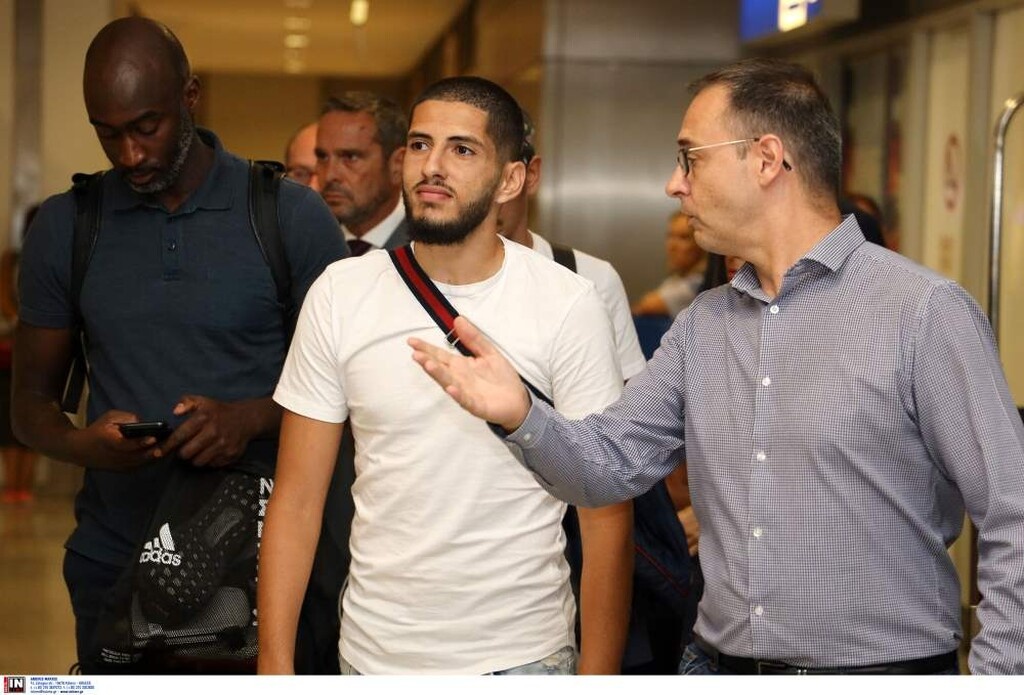 Ολυμπιακός: Στην Ελλάδα ο Μπενζιά (photos)