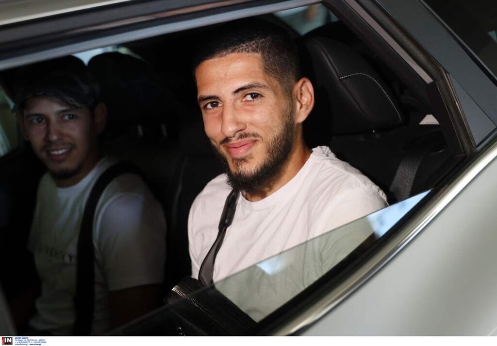 Ολυμπιακός: Στην Ελλάδα ο Μπενζιά (photos)