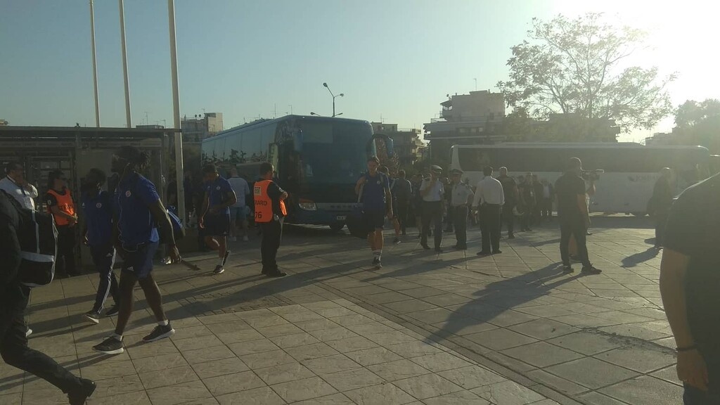 ΠΑΟΚ-Σλόβαν Μπρατισλάβας: Συνοδεία Ιβάν Σαββίδη και «ντόπες» στην Τούμπα (photos&vid)