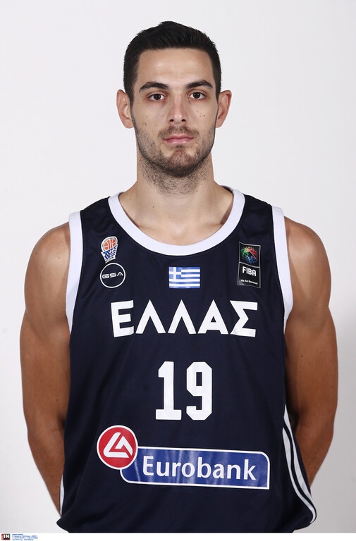 No 19

ΙΩΑΝΝΗΣ ΠΑΠΑΠΕΤΡΟΥ

Ημ. Γέν.: 30/03/1994

Ύψος: 2.