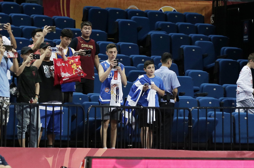 Παγκόσμιο Κύπελλο 2019: Αντετοκουνμπο...μάνια στην Κίνα! (photos)