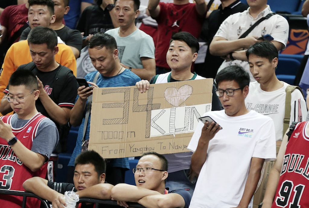 Παγκόσμιο Κύπελλο 2019: Αντετοκουνμπο...μάνια στην Κίνα! (photos)