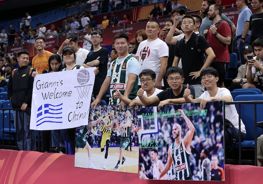 Βραζιλία-Ελλάδα: Νέα... παράνοια για Καλάθη, Σλούκα και... Άρη! (photos)