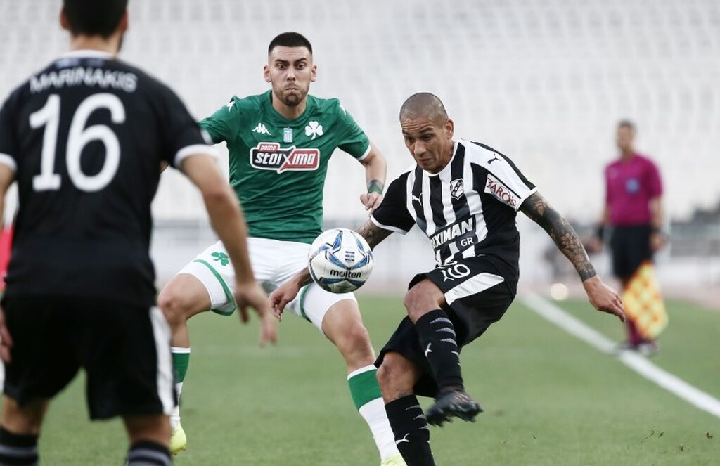 Ο Μεγιάδο αγωνίζεται στους Κρητικούς με την μορφή δανεισμού από την Τσακαρίτα Τζούνιορς, ενώ πέρσι πραγματοποίησε 24 συμμετοχές.