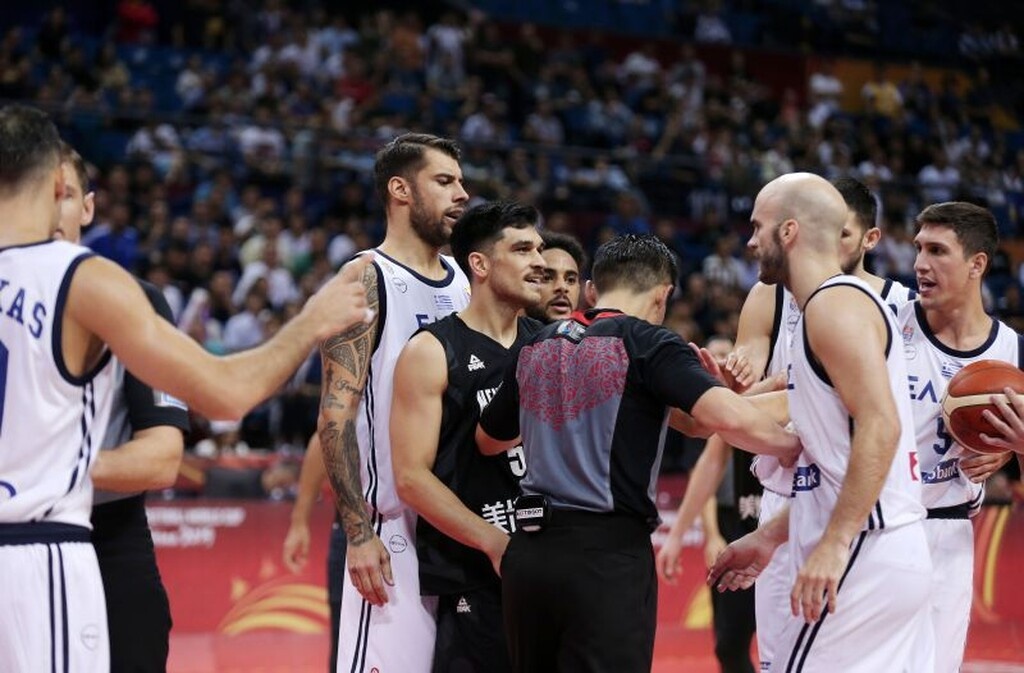 Ελλάδα – Νέα Ζηλανδία: Τσαμπουκάς και τεχνικές ποινές στο φινάλε (video+photos)