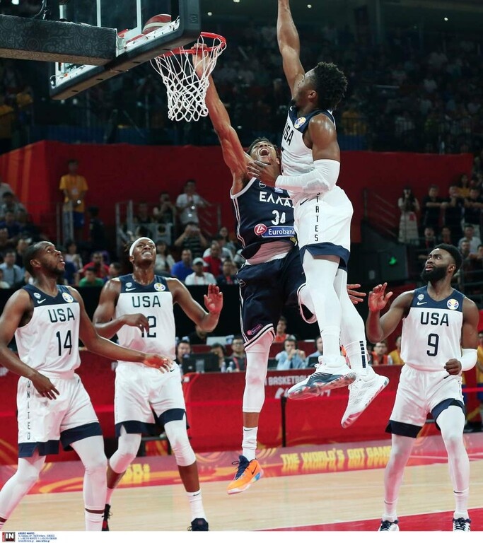 Παγκόσμιο Κύπελλο Μπάσκετ 2019: Η καρφωματάρα του Γιάννη Αντετοκούνμπο με τις ΗΠΑ! (video)