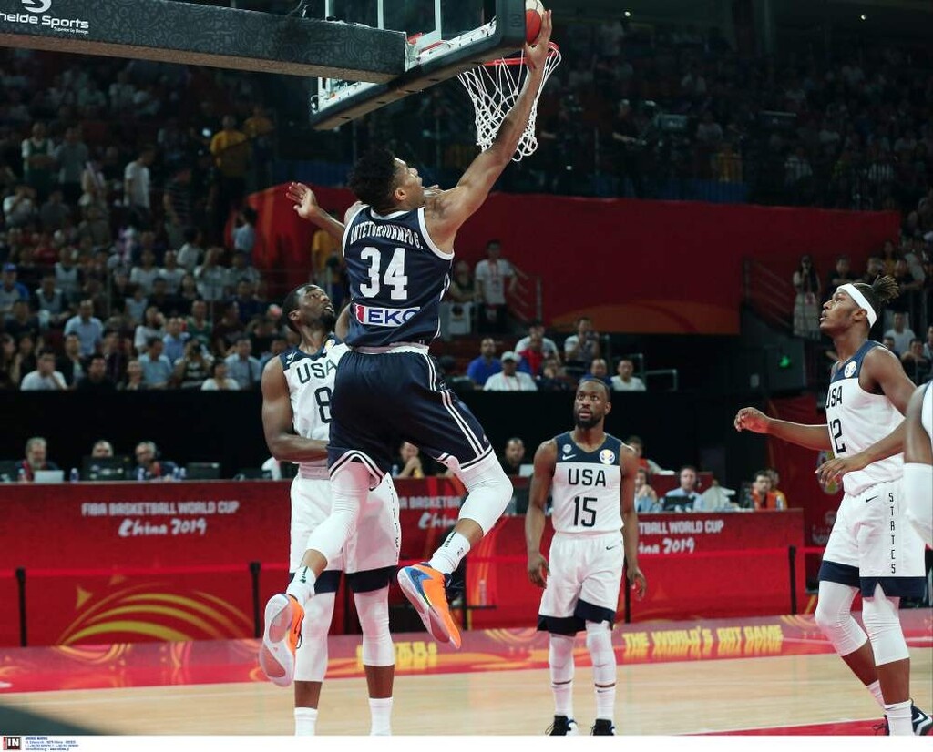 Παγκόσμιο Κύπελλο Μπάσκετ 2019: Η καρφωματάρα του Γιάννη Αντετοκούνμπο με τις ΗΠΑ! (video)