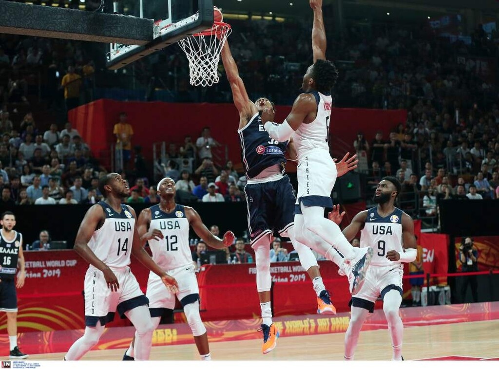 Παγκόσμιο Κύπελλο Μπάσκετ 2019: Η καρφωματάρα του Γιάννη Αντετοκούνμπο με τις ΗΠΑ! (video)