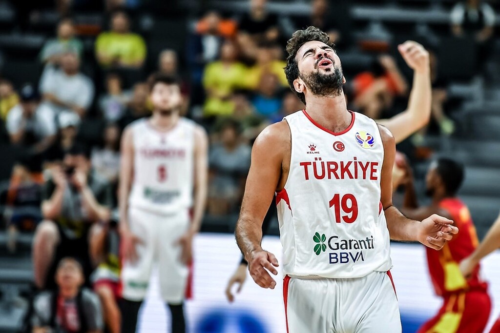 Τουρκία-Μαυροβούνιο 79-74: Νίκη στο φινάλε για τους Τούρκους (photos)