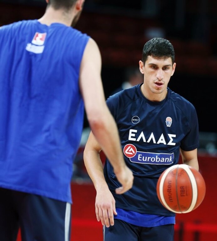 Τσεχία-Ελλάδα: Στο παρκέ για ζέσταμα η Εθνική (photos)