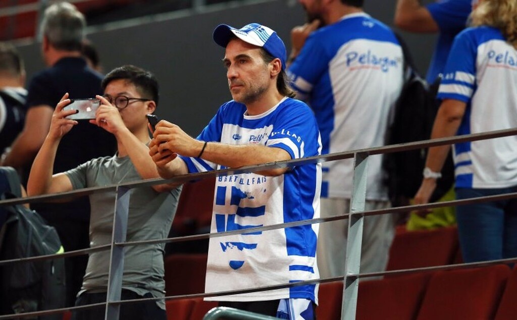 Τσεχία-Ελλάδα: Η κερκίδα της Εθνικής μας (photos)