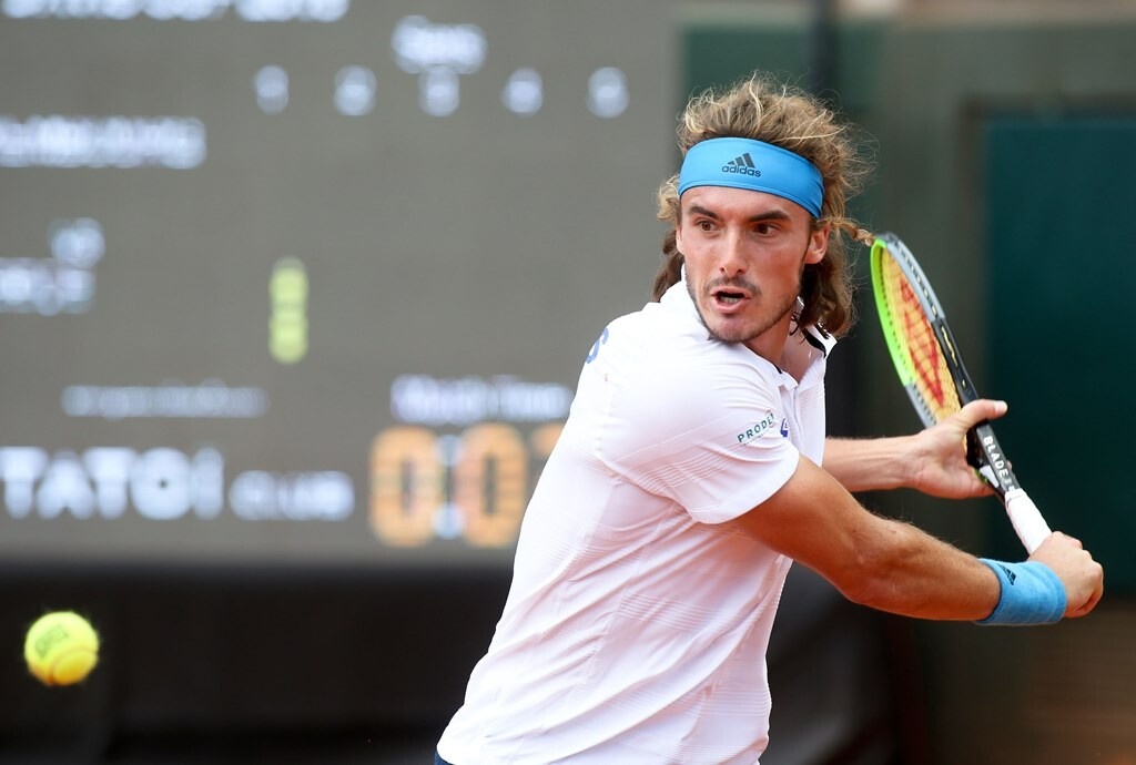 Davis Cup: Άνετο ντεμπούτο για τον Τσιτσιπά (photos+video)