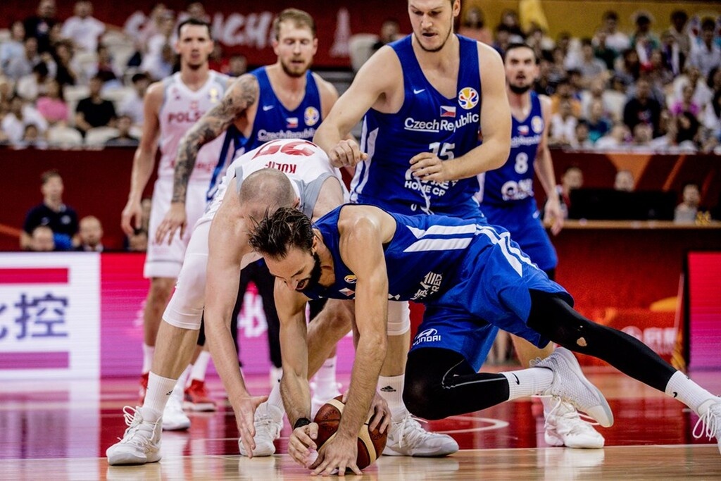 Πολωνία-Τσεχία 84-94: Νίκησε και ετοιμάζεται για Σερβία (photos)