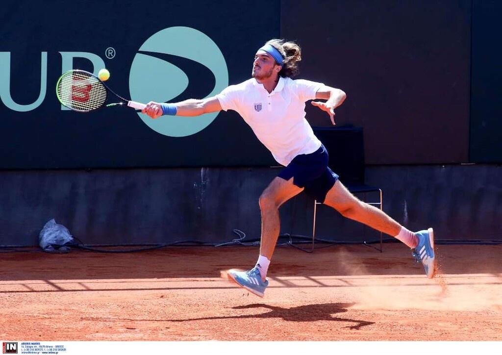 Davis Cup: Με σαρωτικό Τσιτσιπά ισοφάρισε η Ελλάδα