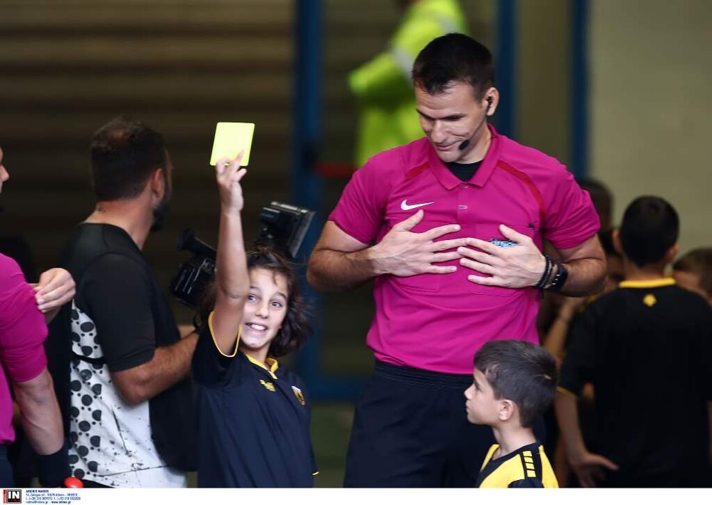 Μυθικό! «Κιτρίνισαν» στη φυσούνα τον ρέφερι του ΑΕΚ-Λαμία! (photos)