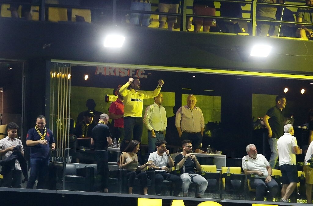 Άρης-Παναθηναϊκός: Έξαλλοι πανηγυρισμοί Καρυπίδη (photos)