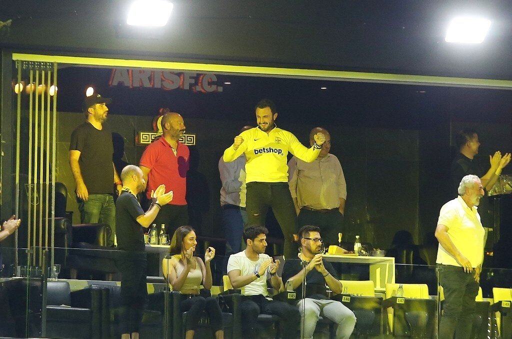 Άρης-Παναθηναϊκός: Έξαλλοι πανηγυρισμοί Καρυπίδη (photos)