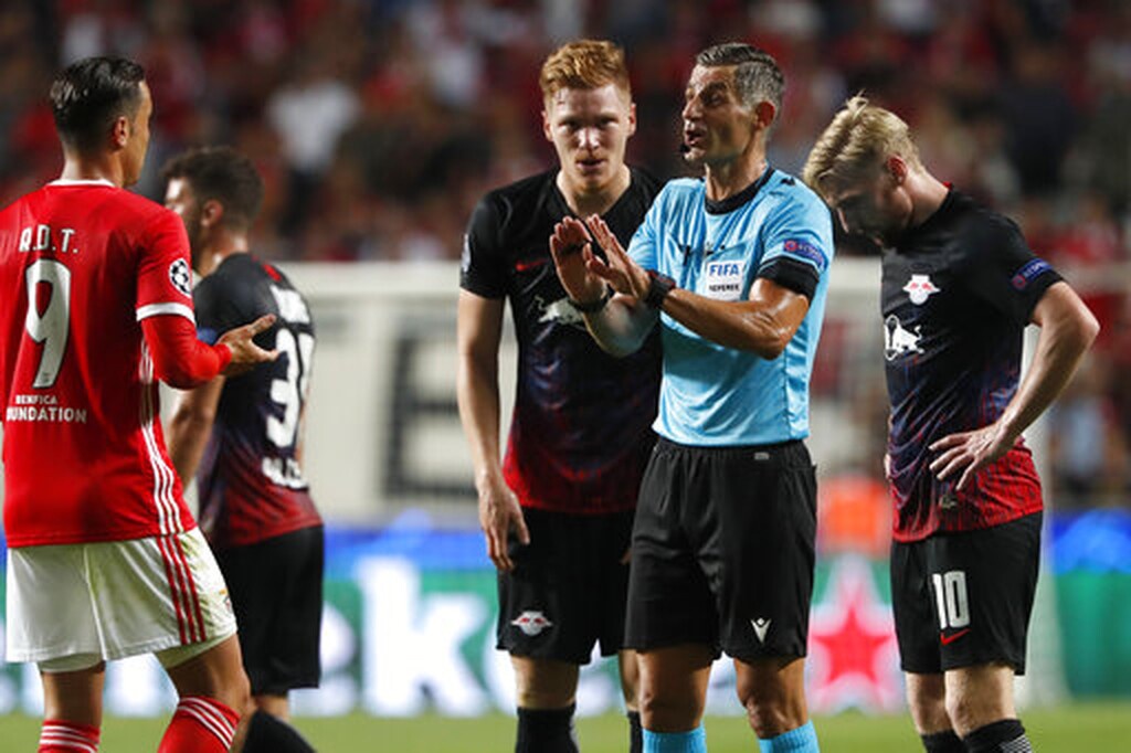 Champions League: Προσγείωση από Νάπολι για Λίβερπουλ (videos+photos)