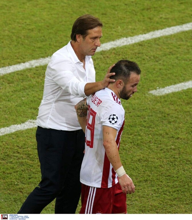 Ολυμπιακός-Τότεναμ 2-2: Το standing ovation στον Βαλμπουενά (videos&photos)