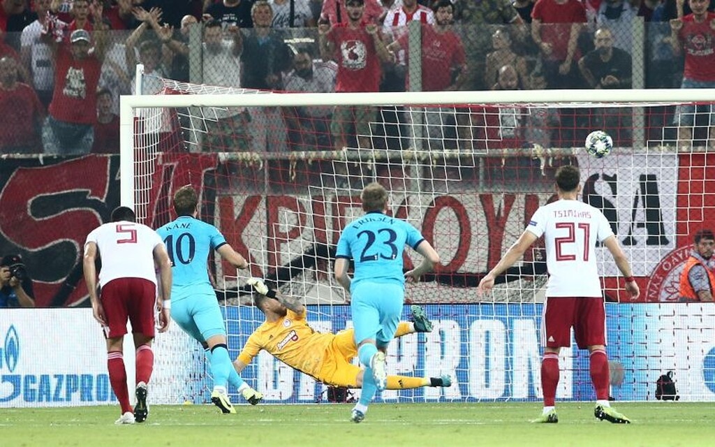 Ολυμπιακός – Τότεναμ: Σε πέντε λεπτά «παγώνουν» το Φάληρο οι Κέιν, Μόουρα (videos+photos)