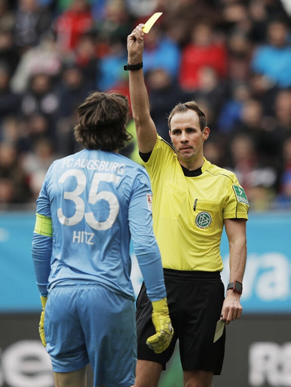 Παναθηναϊκός-Ολυμπιακός: Αυτός είναι ο Γερμανός Στέγκεμαν που σφυρίζει στο ντέρμπι! (photos)