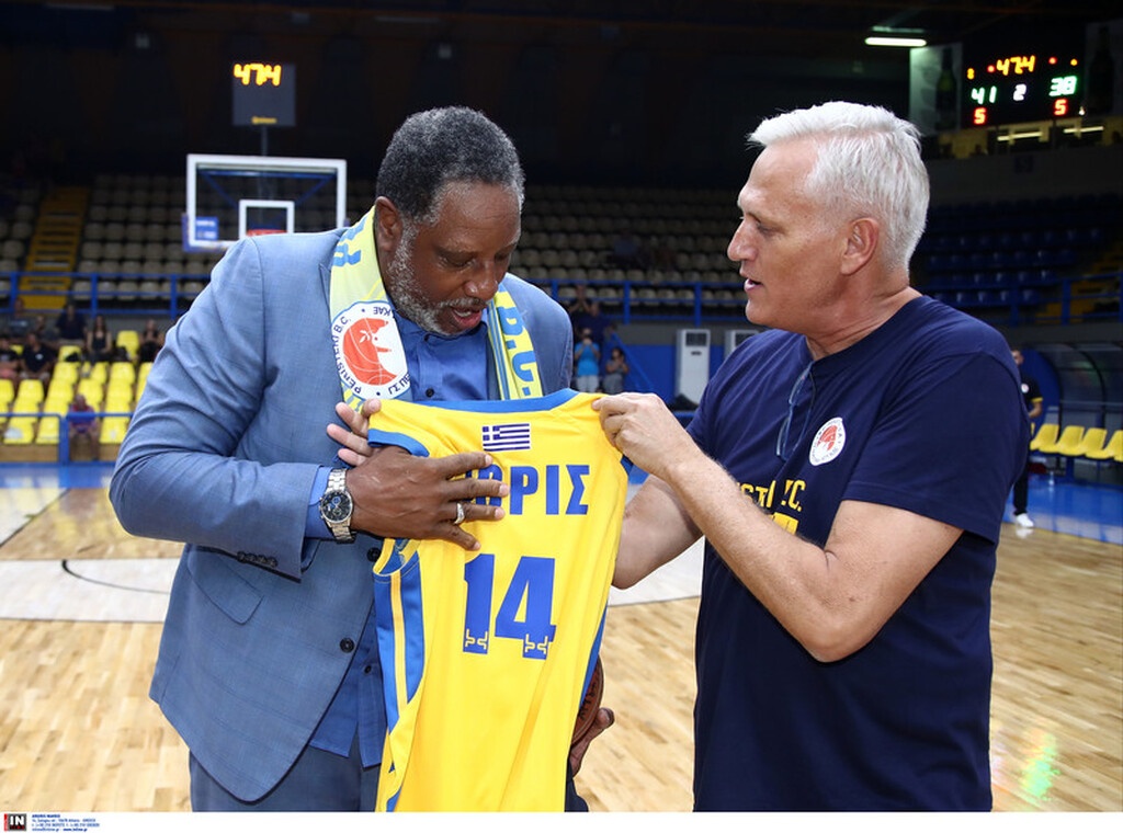 Νόρις: «Χαρούμενος που επέστρεψα... » (photos)