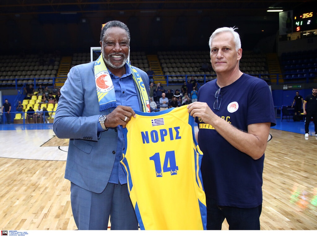 Νόρις: «Χαρούμενος που επέστρεψα... » (photos)