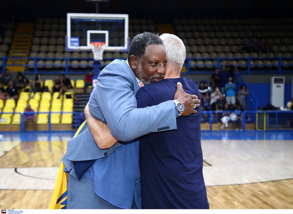 Νόρις: «Χαρούμενος που επέστρεψα... » (photos)