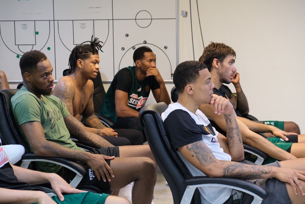 Συνάντηση της EPA με παίκτες του Παναθηναϊκού (photos)