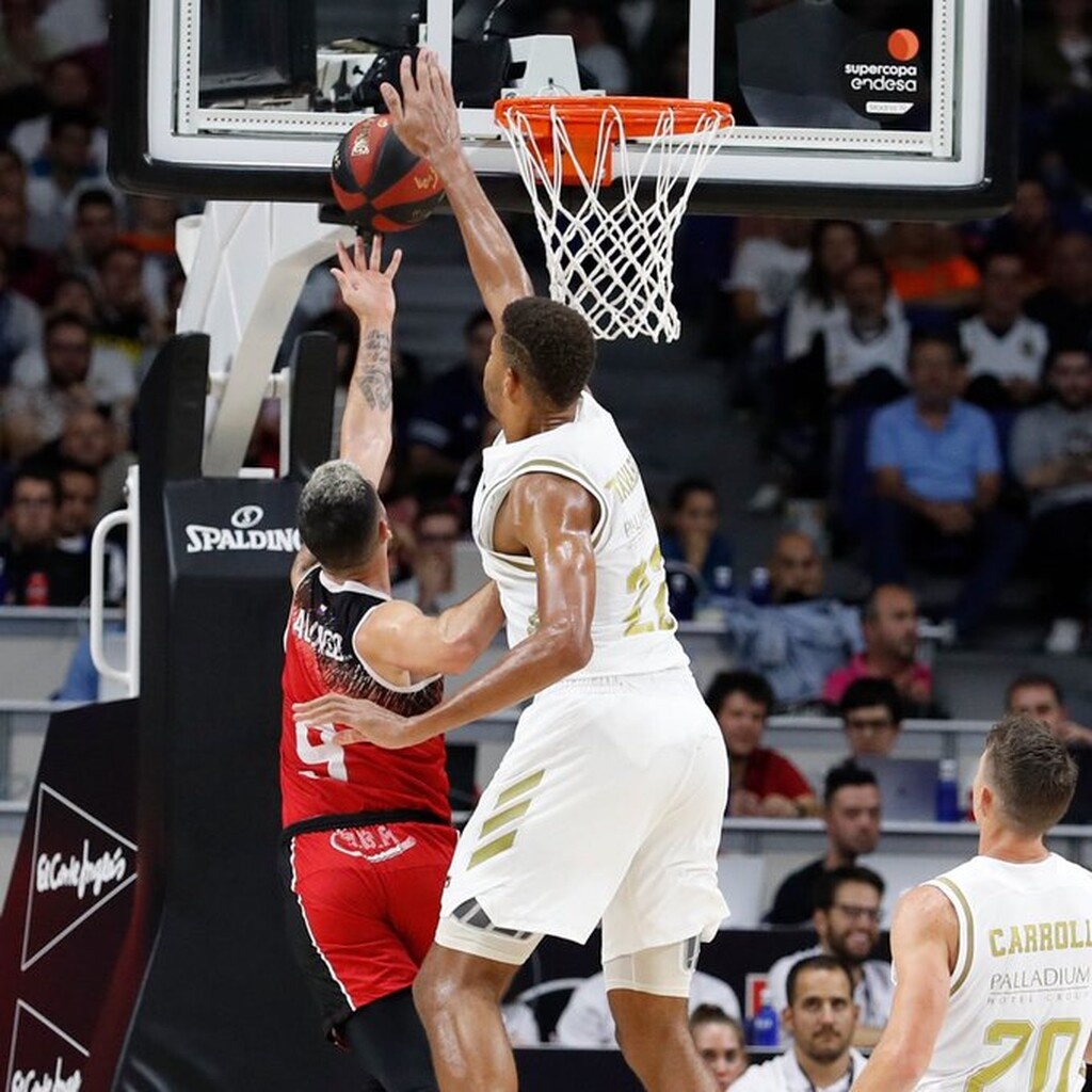 Mε «περίπατο» η Ρεάλ Μαδρίτης στον τελικό του Supercopa (photos)