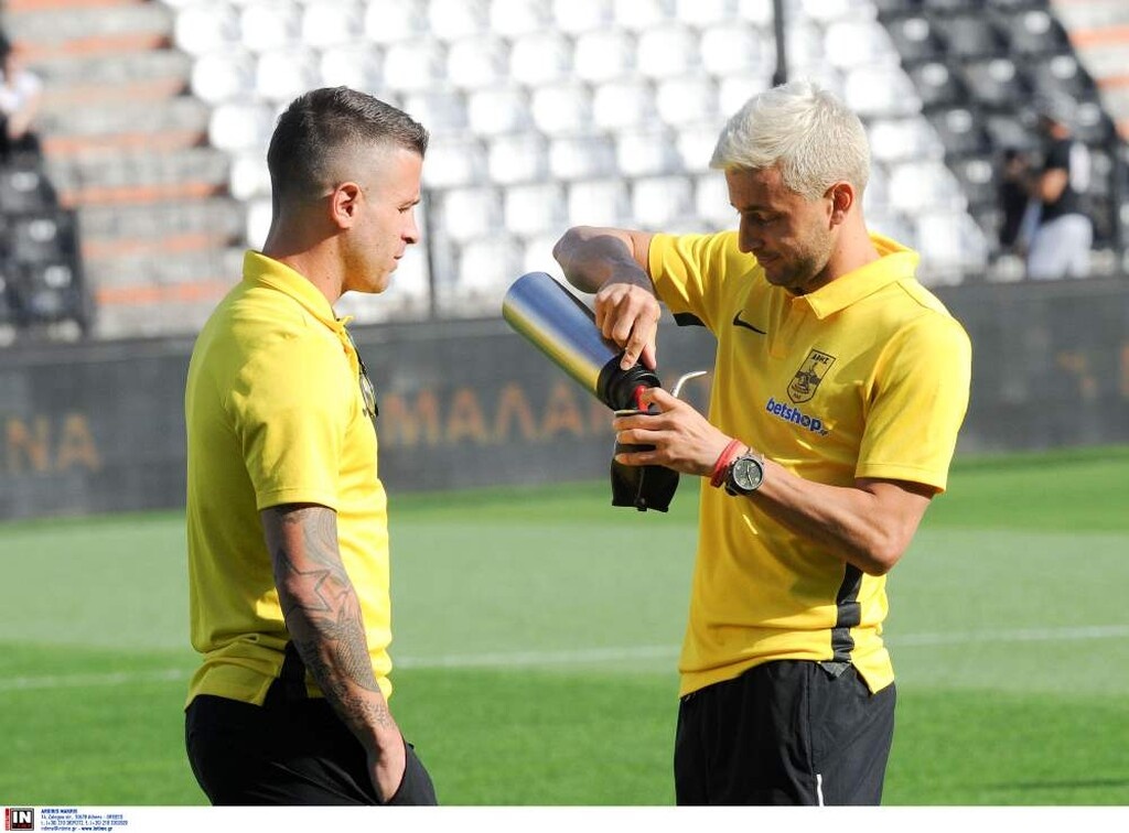 ΠΑΟΚ-Άρης: Γιούχα στην Τούμπα πριν τη σέντρα και χαμός με... Ολυμπιακό! (photos)