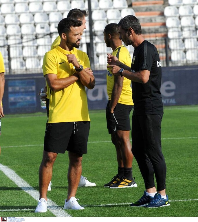 ΠΑΟΚ-Άρης: Γιούχα στην Τούμπα πριν τη σέντρα και χαμός με... Ολυμπιακό! (photos)