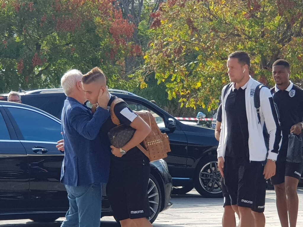 ΠΑΟΚ-Άρης: Συνοδεία Ιβάν Σαββίδη και «ντόπες» στην Τούμπα (photos&video)