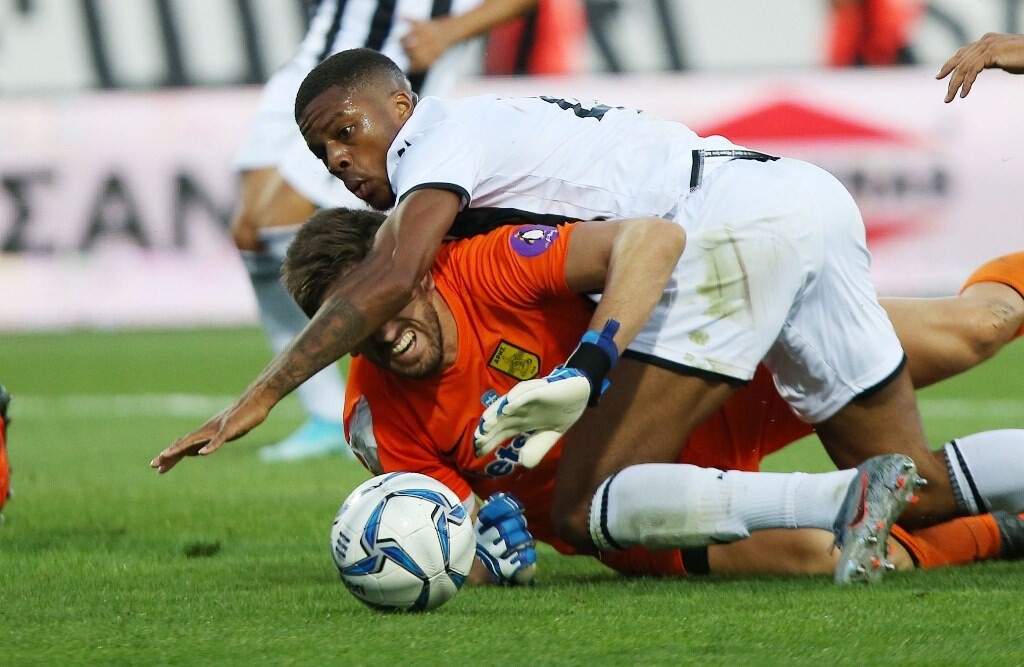 Χοντρό θέμα με Κουέστα (photos)