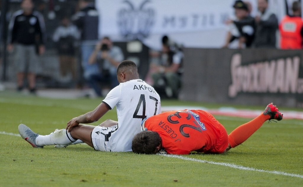 Χοντρό θέμα με Κουέστα (photos)