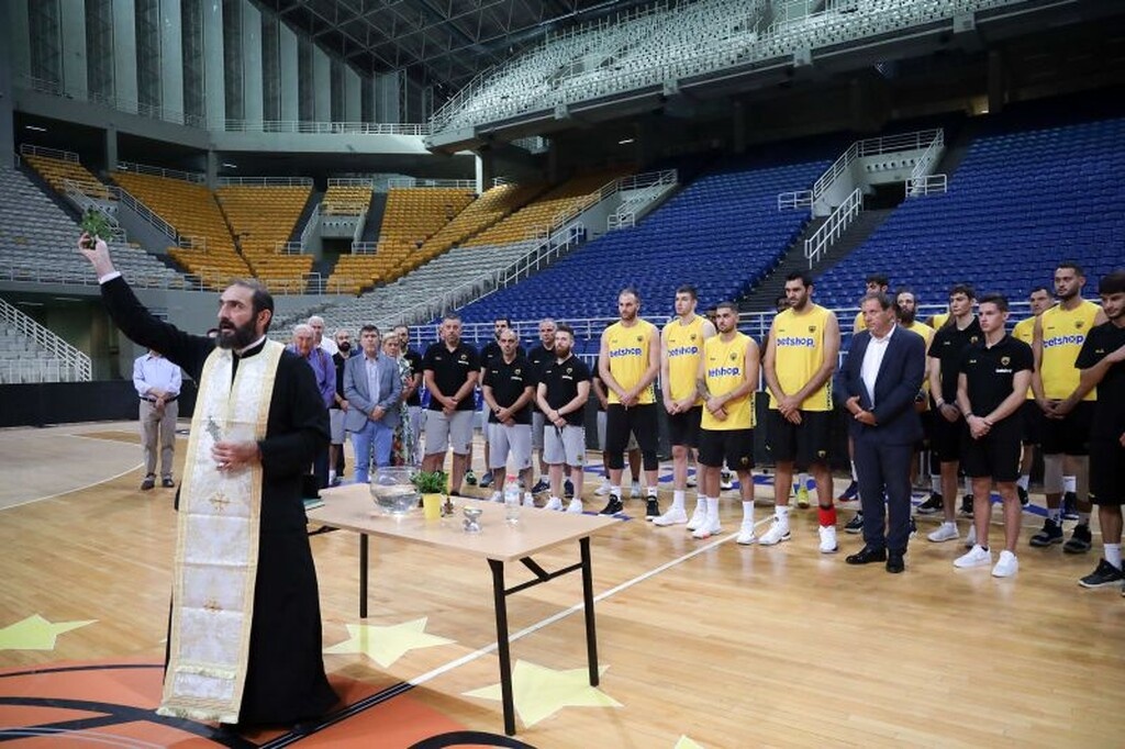 Έβαλε… μπρος με αγιασμό η ΑΕΚ (photos)