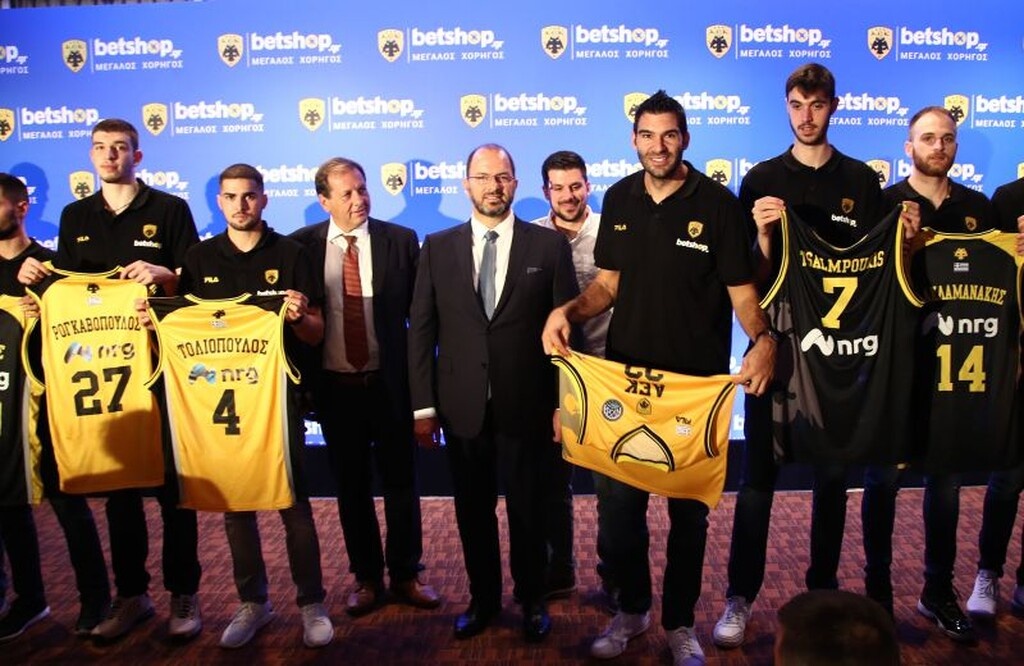 Η εντυπωσιακή νέα φανέλα της ΑΕΚ και το μήνυμα του Αγγελόπουλου (photos)