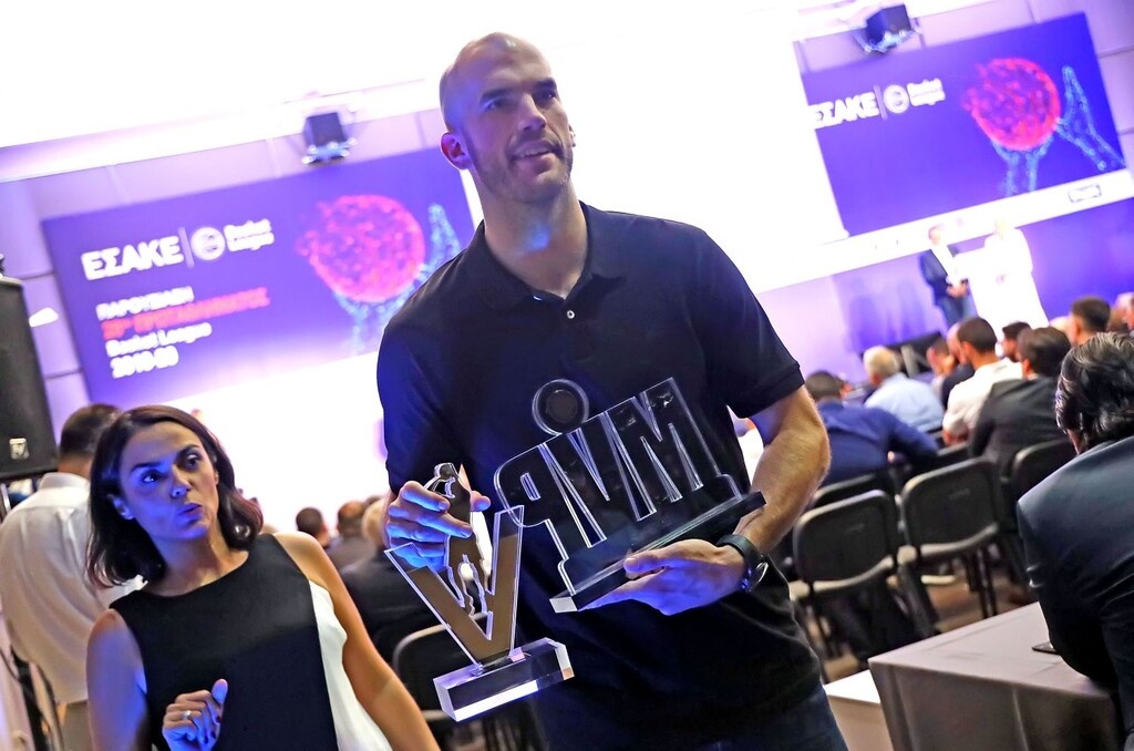 Basket League: Σάρωσε τα βραβεία ο Καλάθης (video+photos)