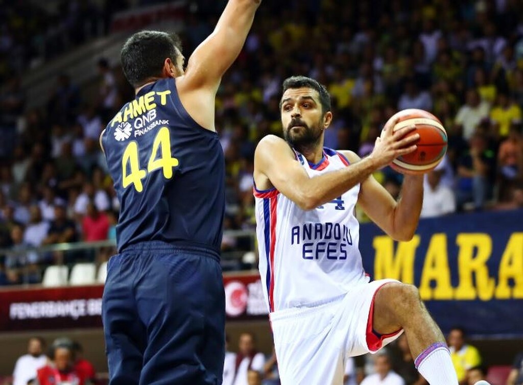 Με τρομερό Σιμόν η Εφές το Super Cup κόντρα στην Φενέρμπαχτσε (videos+photos)